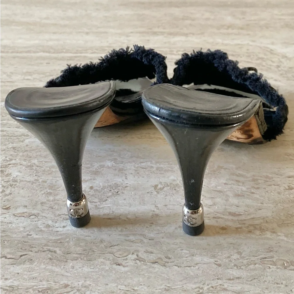 Vintage Chanel Ruffle CC Bow Mule Sandal Heels - Picture 6 of 7
